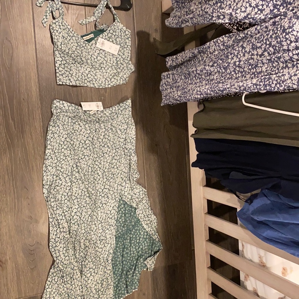 Abercrombie and Fitch two piece set